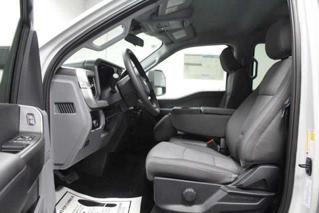 new 2025 Ford F-250 car, priced at $70,262