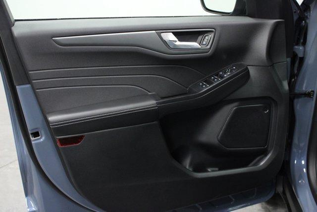 new 2025 Ford Escape car, priced at $31,262