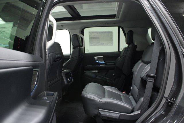 new 2025 Ford Expedition car, priced at $76,162