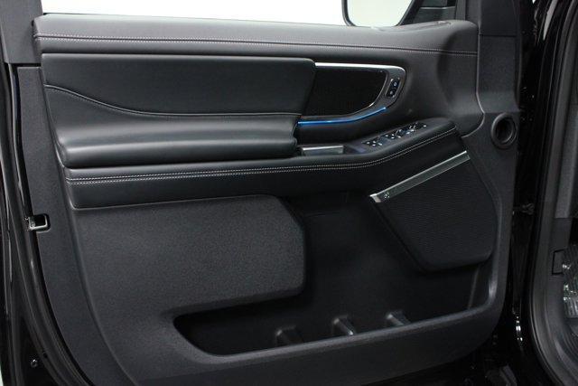new 2025 Ford Expedition car, priced at $81,862