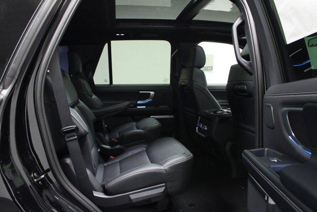 new 2025 Ford Expedition car, priced at $81,862