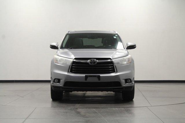 used 2015 Toyota Highlander car, priced at $13,962