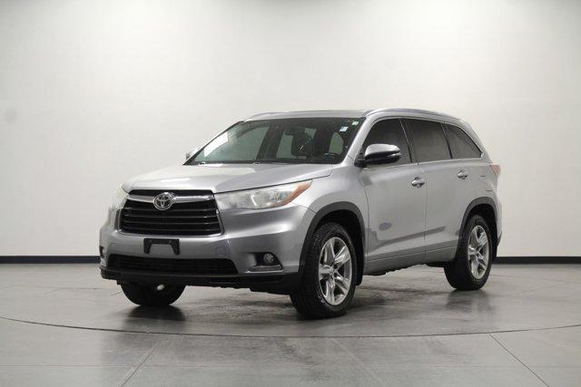 used 2015 Toyota Highlander car, priced at $13,962