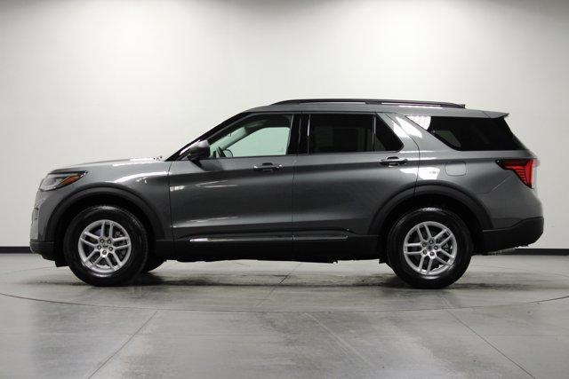 new 2025 Ford Explorer car, priced at $40,962