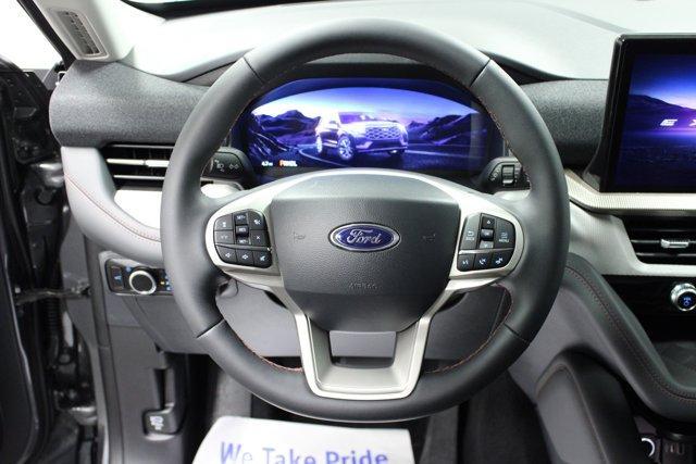 new 2025 Ford Explorer car, priced at $40,962