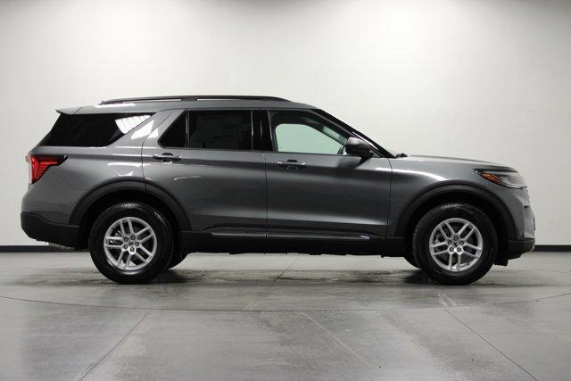 new 2025 Ford Explorer car, priced at $40,962