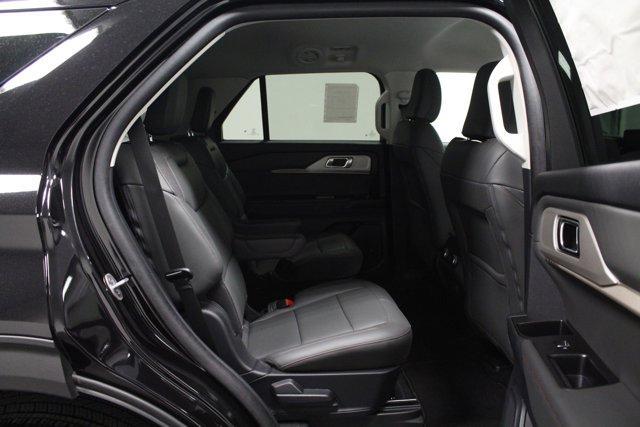 new 2025 Ford Explorer car, priced at $44,062