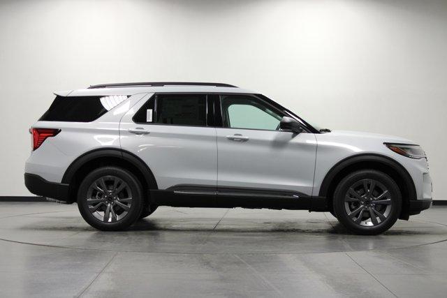 new 2025 Ford Explorer car, priced at $45,662