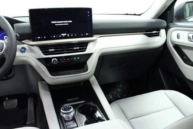 new 2025 Ford Explorer car, priced at $45,662