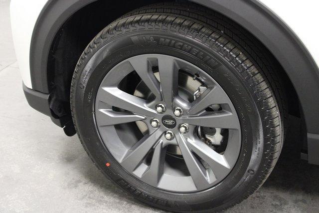 new 2025 Ford Explorer car, priced at $45,763