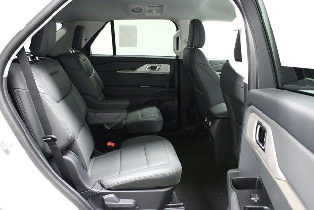 new 2025 Ford Explorer car, priced at $45,763