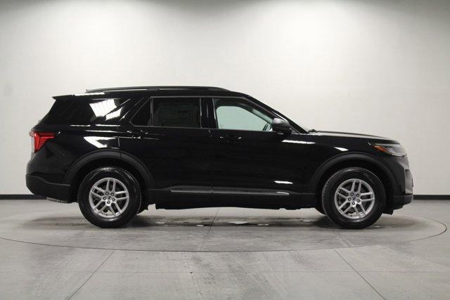 new 2025 Ford Explorer car, priced at $40,862