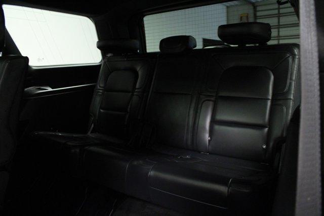 used 2022 Lincoln Navigator car, priced at $57,962