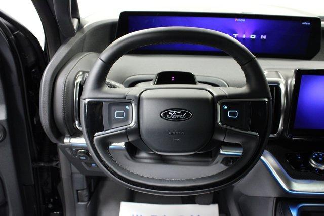 new 2025 Ford Expedition car, priced at $81,462