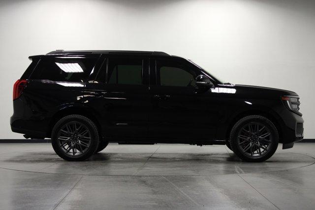 new 2025 Ford Expedition car, priced at $81,462