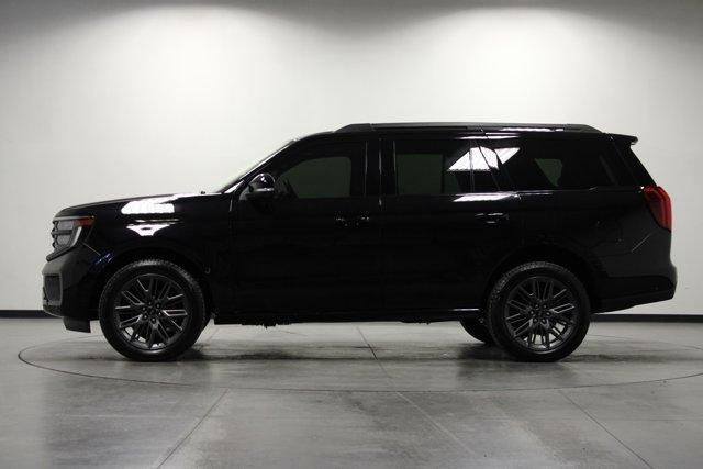 new 2025 Ford Expedition car, priced at $81,462