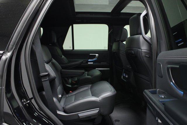 new 2025 Ford Expedition car, priced at $81,462