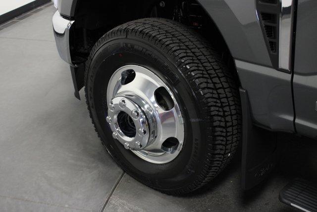 new 2025 Ford F-350 car, priced at $82,362
