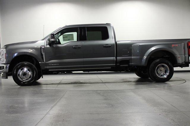 new 2025 Ford F-350 car, priced at $82,362