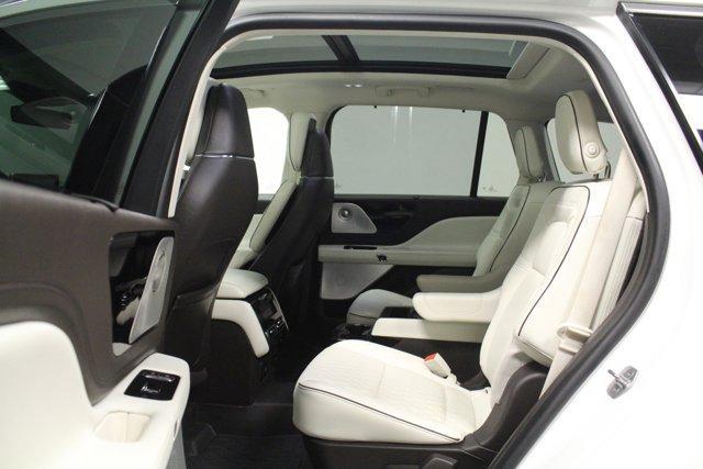 used 2021 Lincoln Aviator car, priced at $41,962