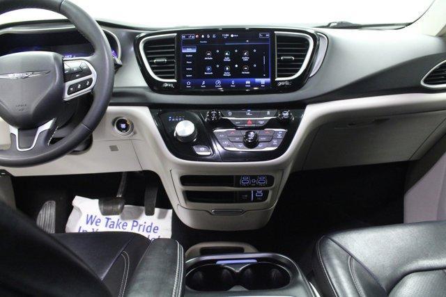 used 2022 Chrysler Pacifica car, priced at $22,962