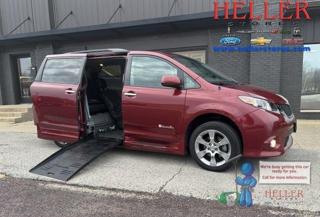 used 2014 Toyota Sienna car, priced at $35,962