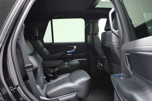new 2025 Ford Expedition car, priced at $78,862