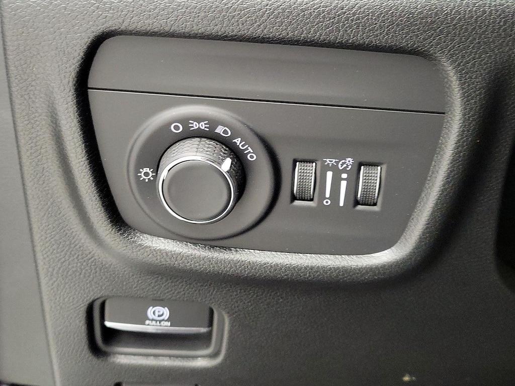 used 2023 Jeep Grand Cherokee car, priced at $32,998