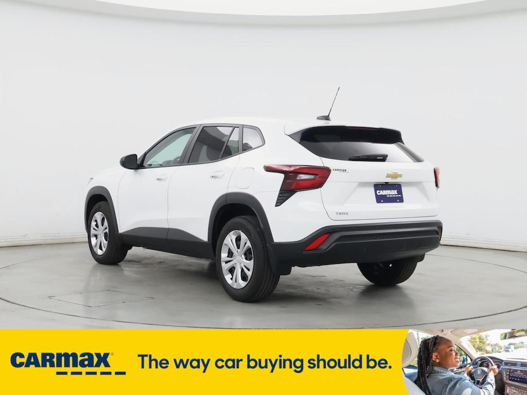 used 2024 Chevrolet Trax car, priced at $23,998