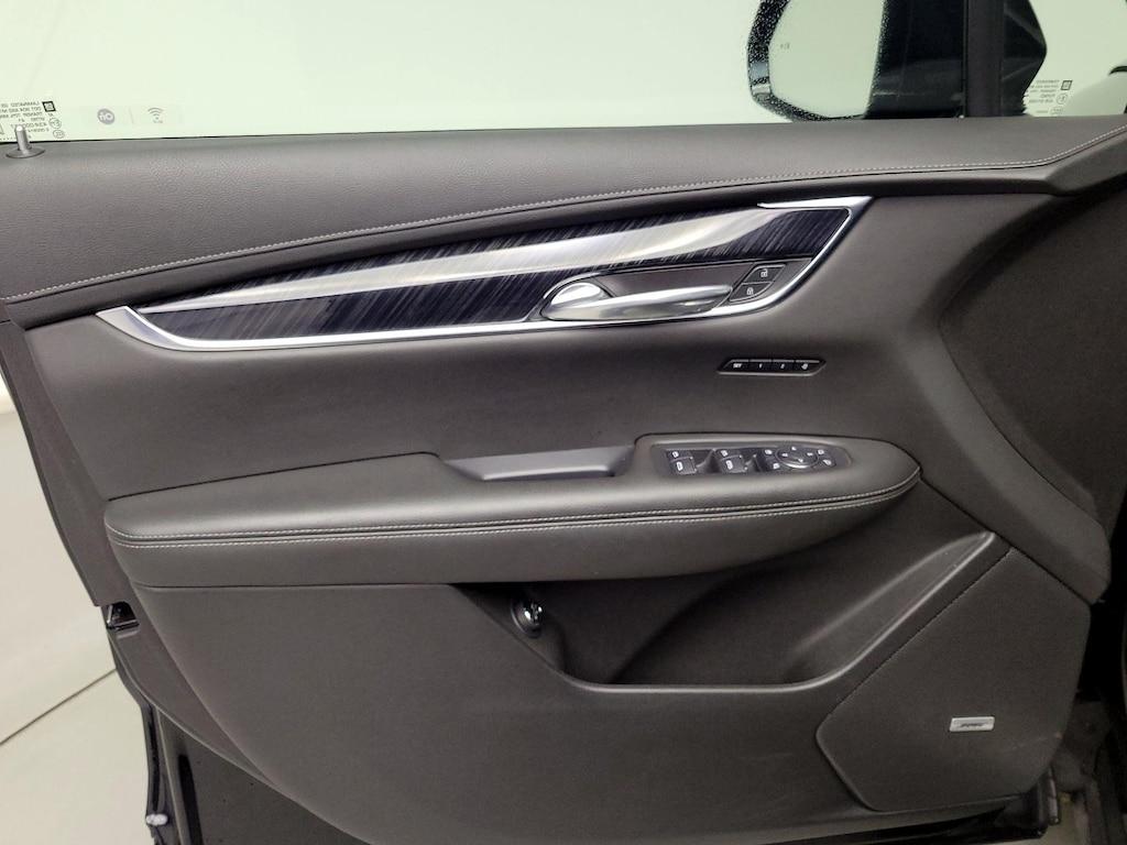 used 2022 Cadillac XT6 car, priced at $40,998