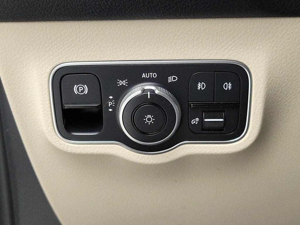used 2022 Mercedes-Benz GLB 250 car, priced at $33,998