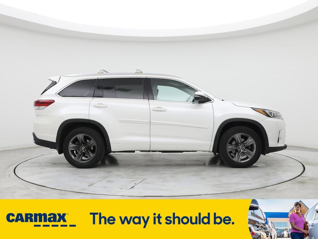 used 2018 Toyota Highlander car, priced at $29,998