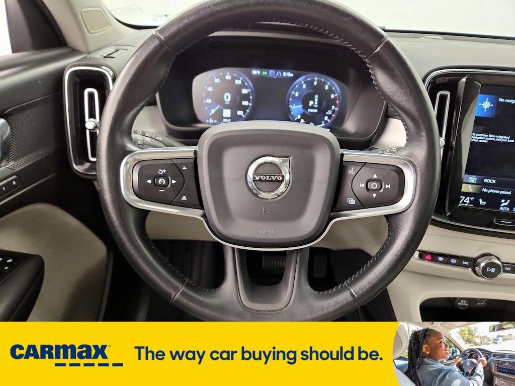 used 2020 Volvo XC40 car, priced at $26,998