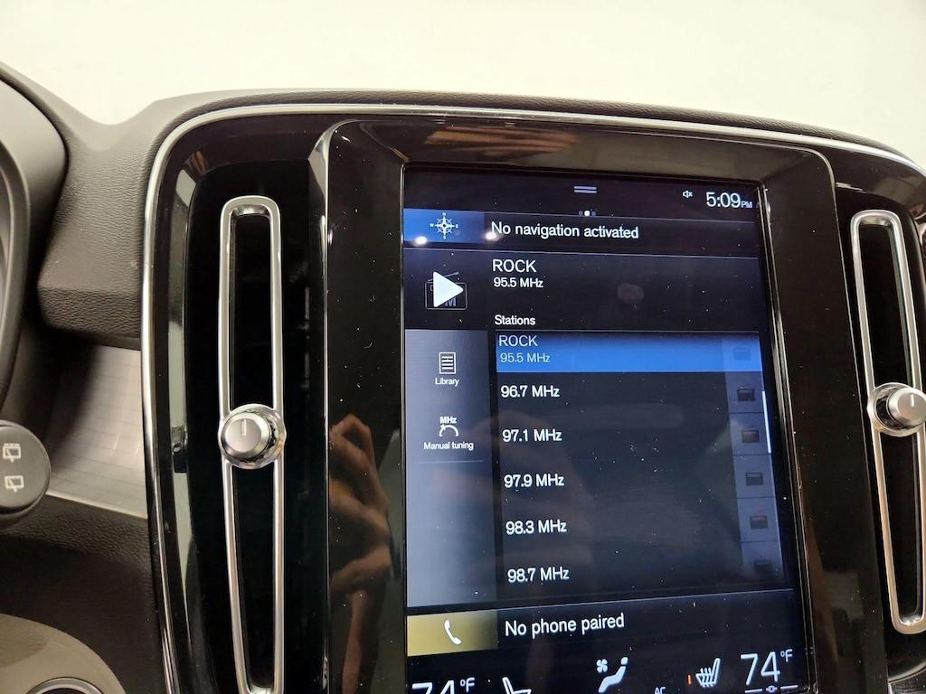 used 2020 Volvo XC40 car, priced at $26,998