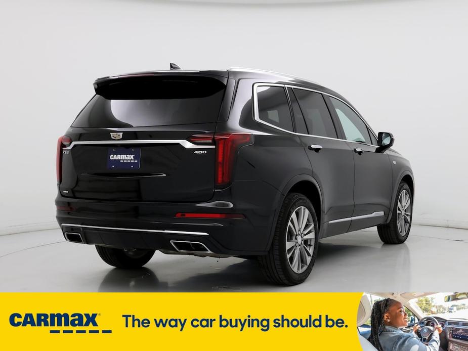 used 2022 Cadillac XT6 car, priced at $35,998