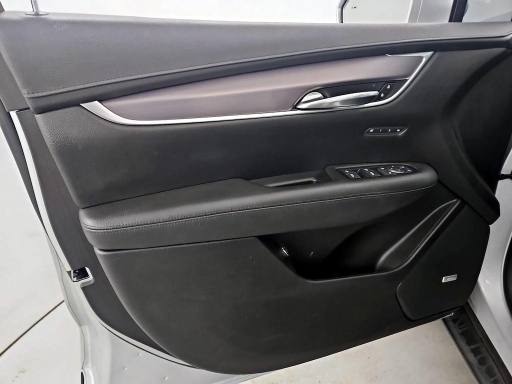 used 2017 Cadillac XT5 car, priced at $21,998