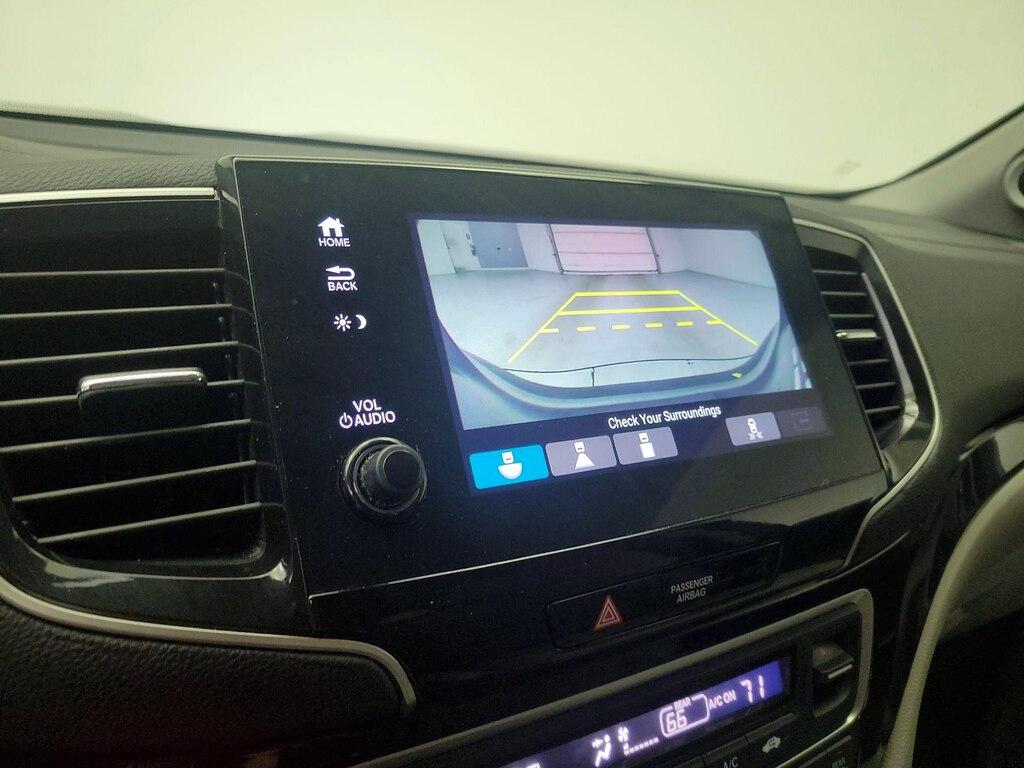 used 2021 Honda Pilot car, priced at $24,998