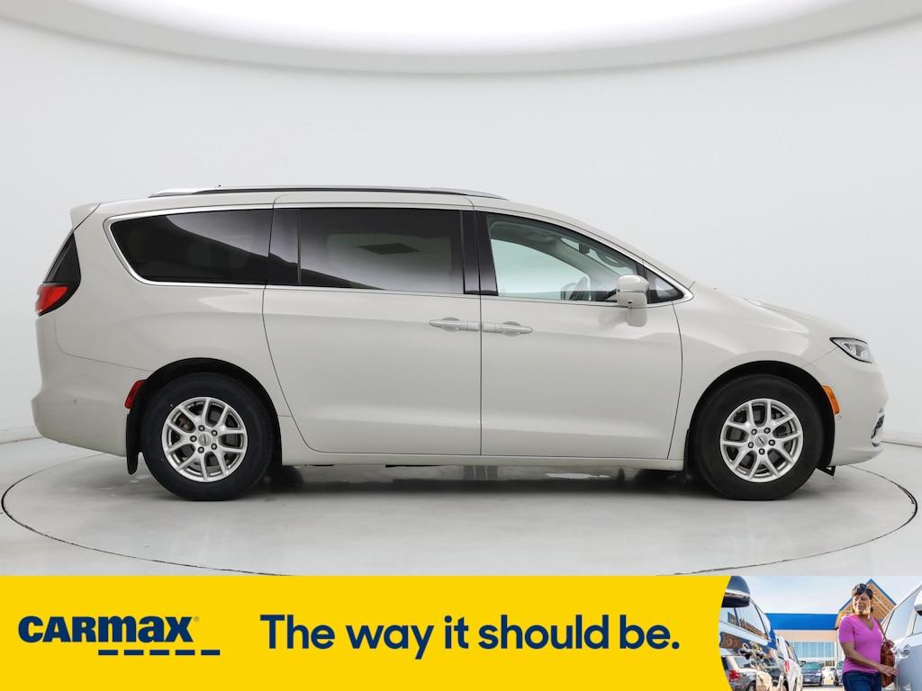 used 2021 Chrysler Pacifica car, priced at $34,998