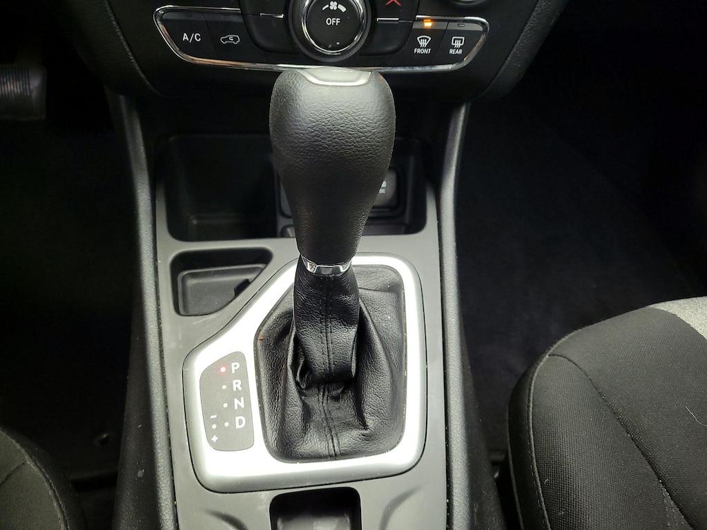 used 2014 Jeep Cherokee car, priced at $12,998