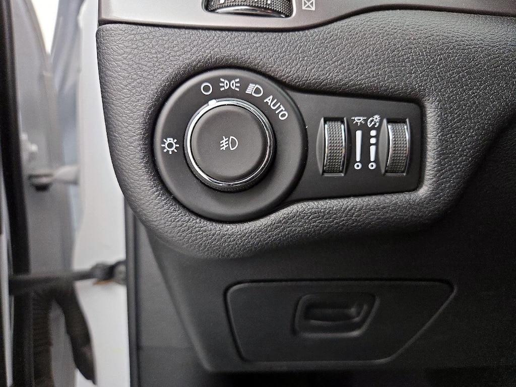 used 2020 Jeep Cherokee car, priced at $19,998