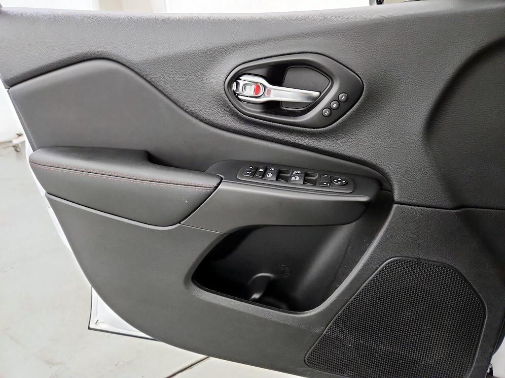 used 2022 Jeep Cherokee car, priced at $29,998