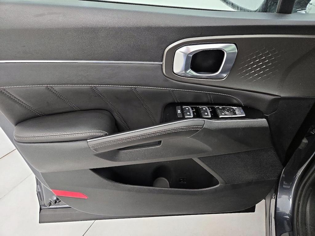 used 2023 Kia Sorento car, priced at $33,998