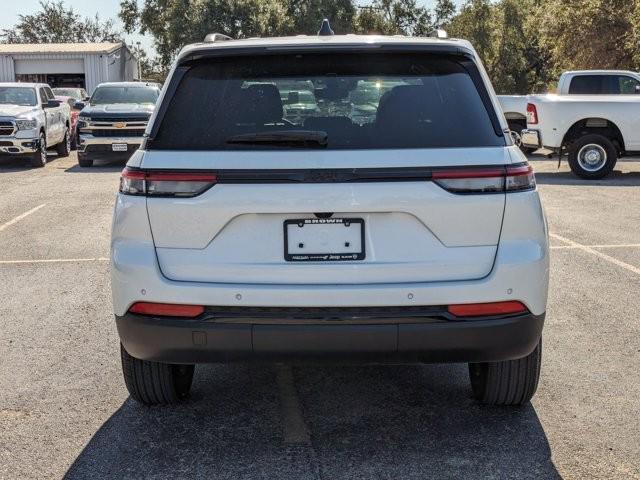 used 2024 Jeep Grand Cherokee car, priced at $40,911