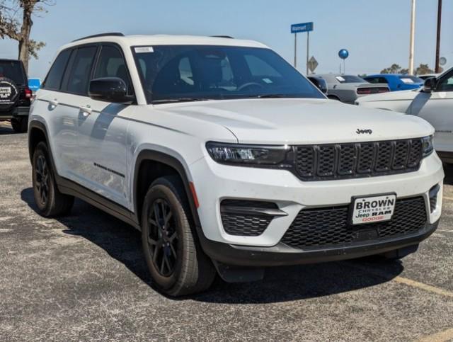 used 2024 Jeep Grand Cherokee car, priced at $40,911