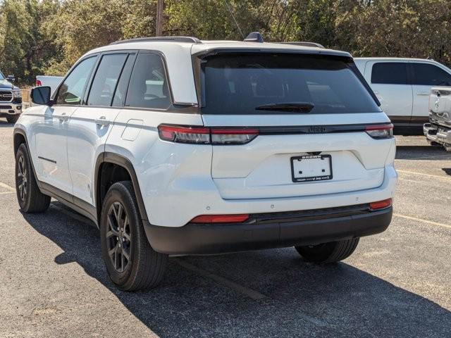 used 2024 Jeep Grand Cherokee car, priced at $40,911