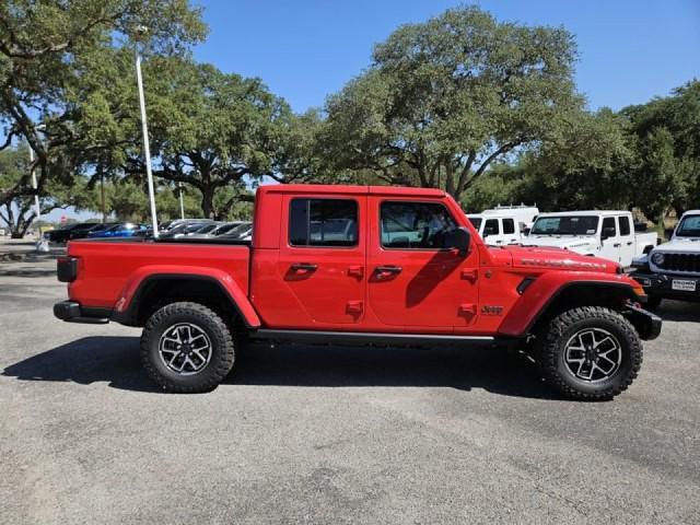 new 2024 Jeep Gladiator car, priced at $55,927