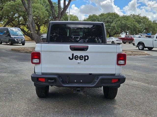 new 2024 Jeep Gladiator car, priced at $45,575