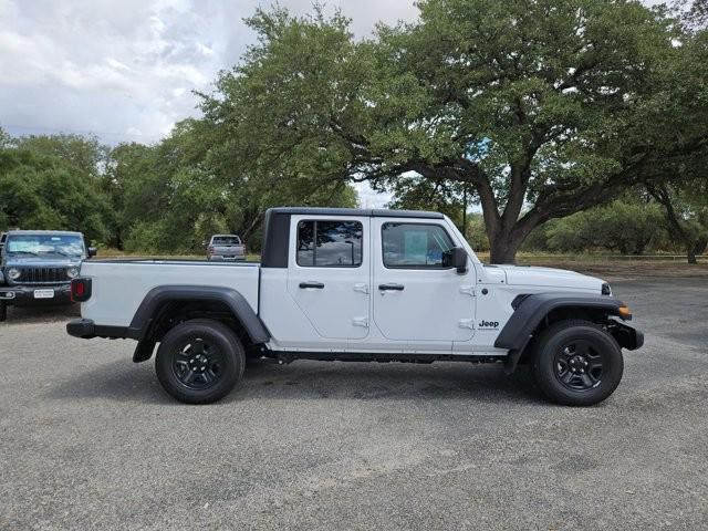 new 2024 Jeep Gladiator car, priced at $45,575