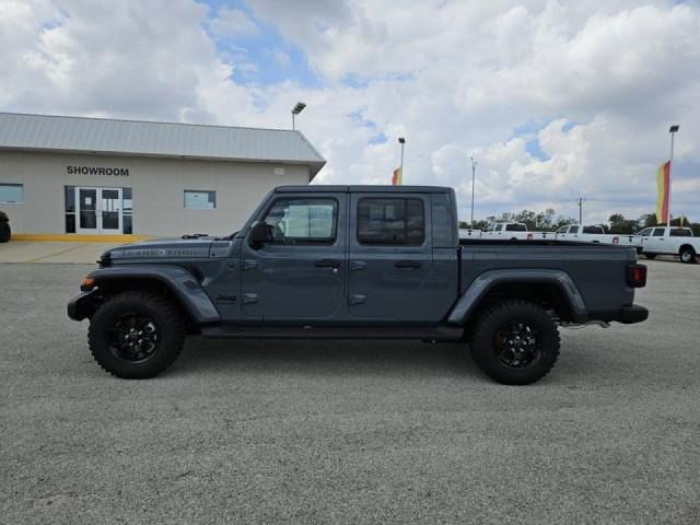 new 2024 Jeep Gladiator car, priced at $45,585