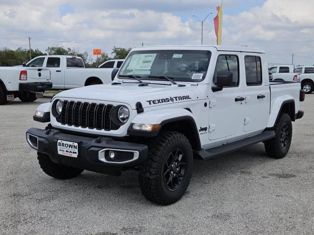 new 2024 Jeep Gladiator car, priced at $39,082